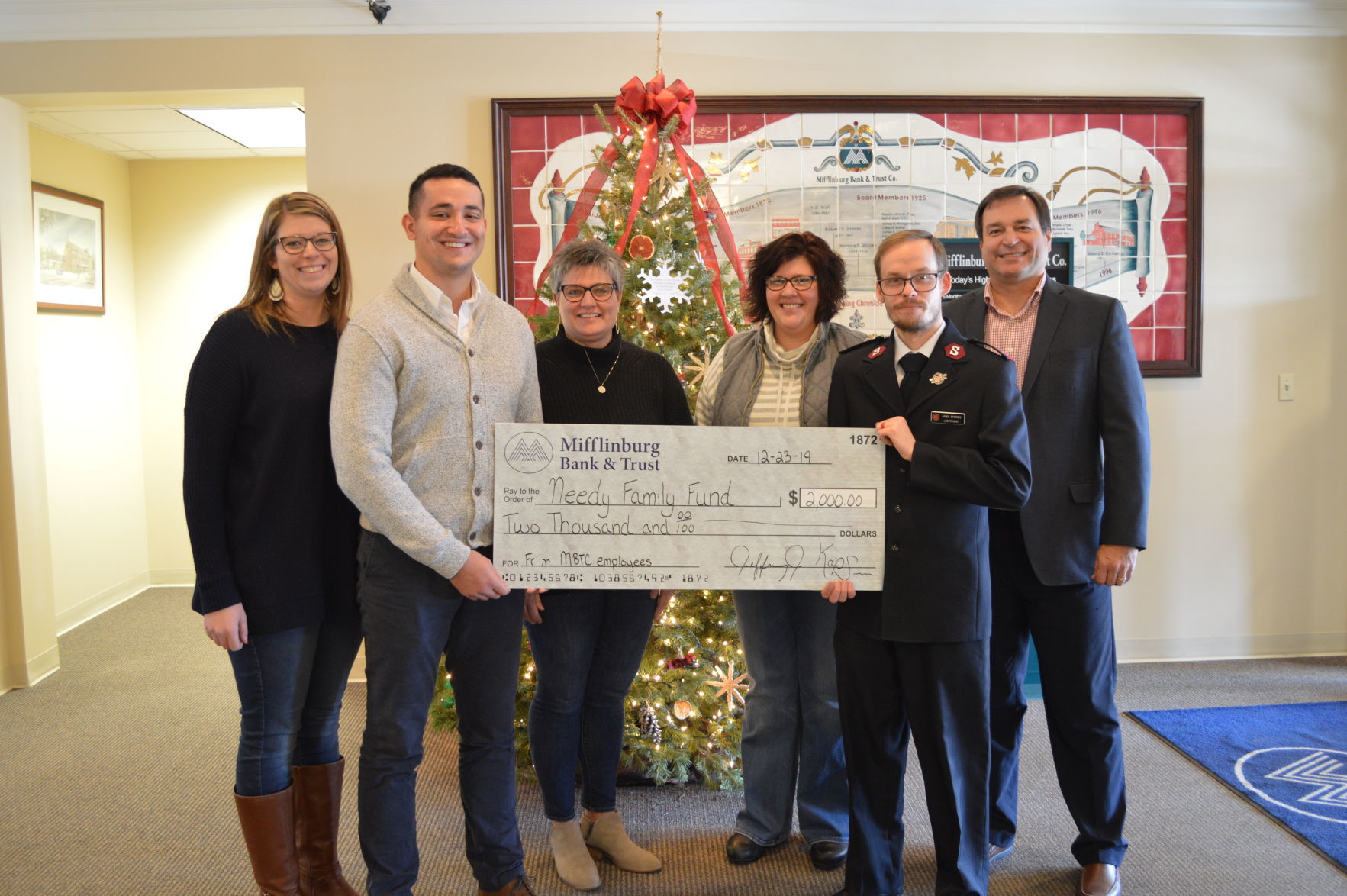 Bank donates to local families in need